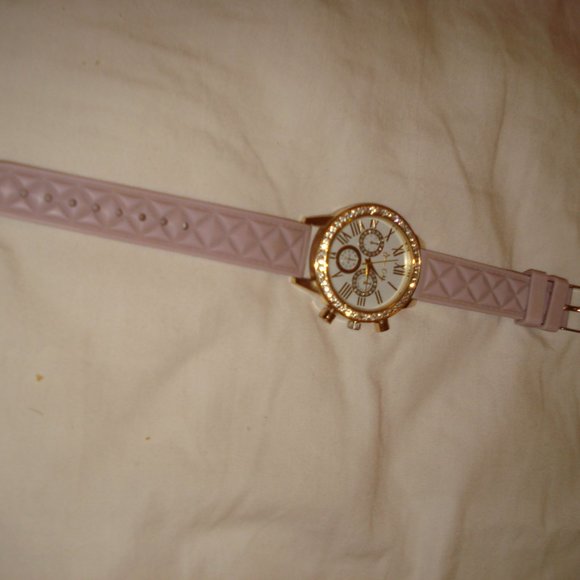 Lilac Rhinestone Watch - Picture 5 of 5
